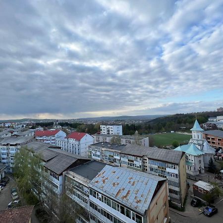 Sunny Luxury Home G. Enescu スチャヴァ エクステリア 写真