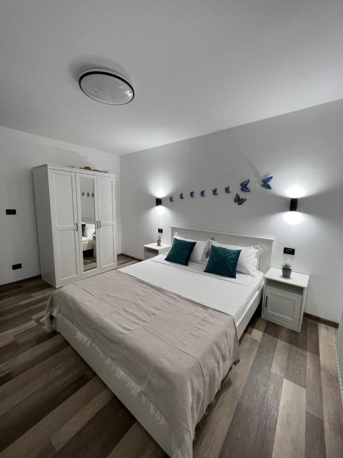 Sunny Luxury Home G. Enescu スチャヴァ エクステリア 写真